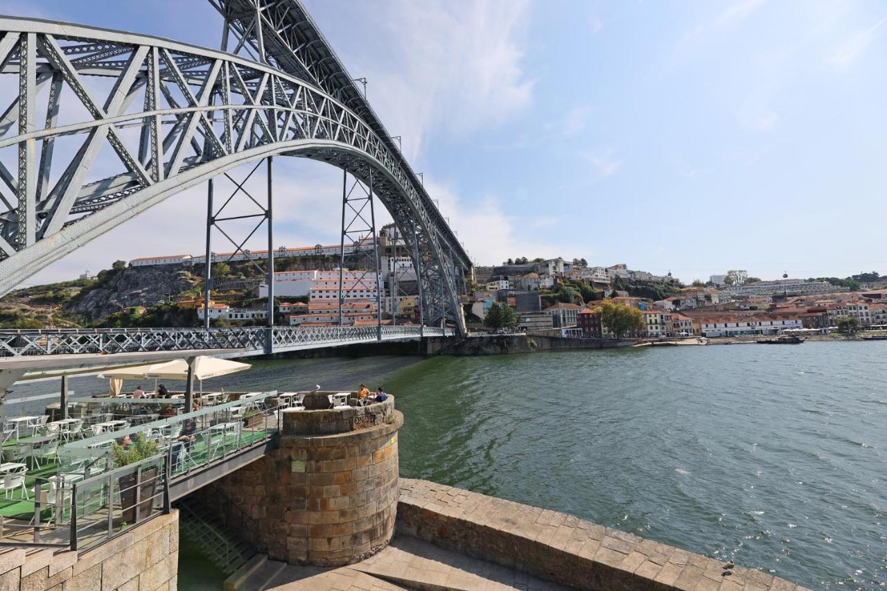 Flh Porto Elegant Flat With Terrace Lägenhet Exteriör bild