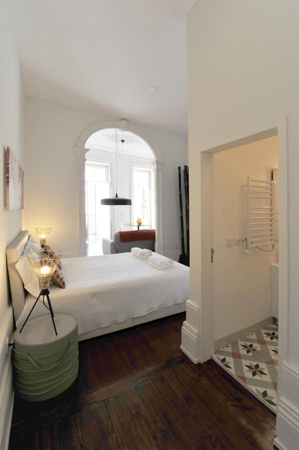 Flh Porto Elegant Flat With Terrace Lägenhet Exteriör bild
