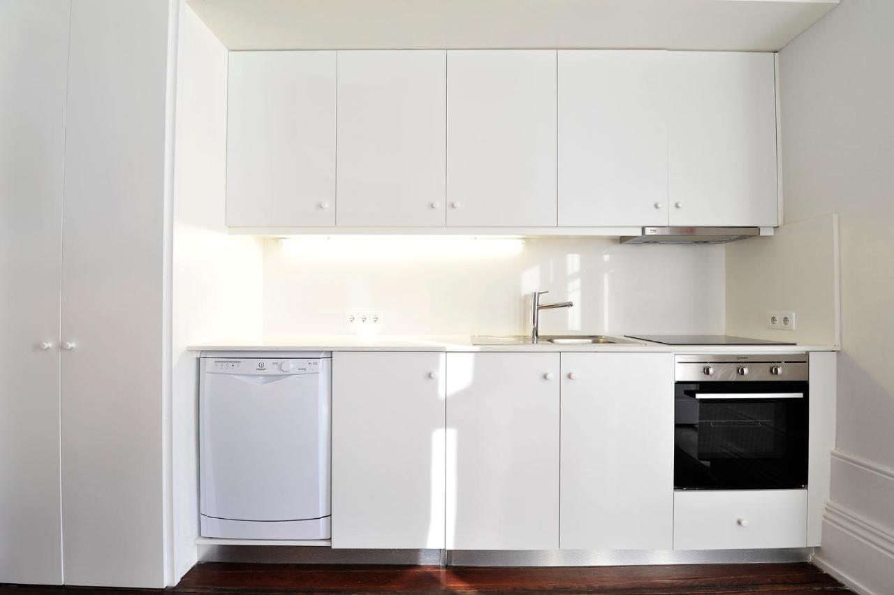 Flh Porto Elegant Flat With Terrace Lägenhet Exteriör bild