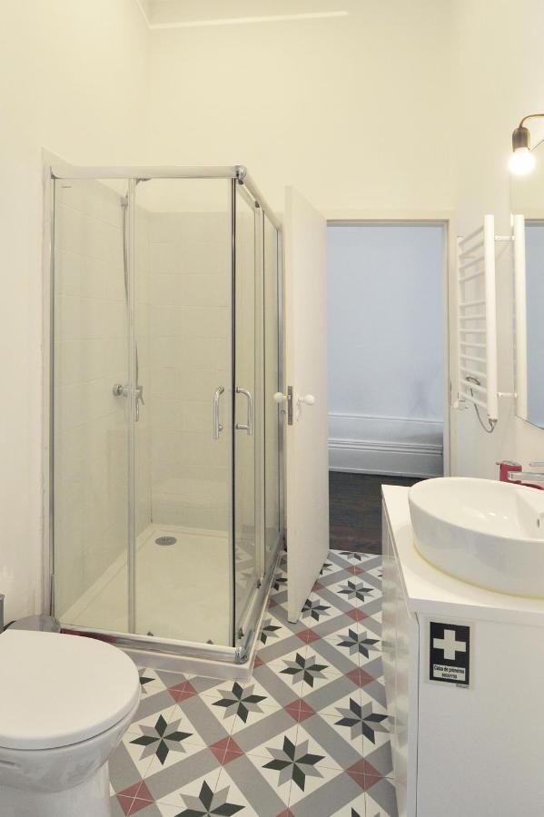 Flh Porto Elegant Flat With Terrace Lägenhet Exteriör bild